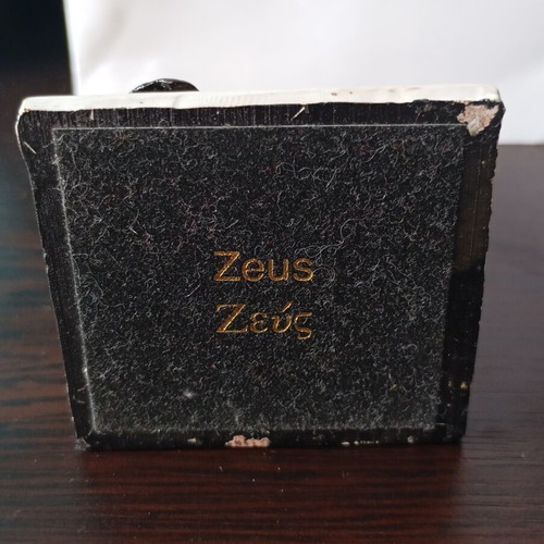 Collectible Metal Zeus Figure DeAgostini Mythology Issue 1 like new