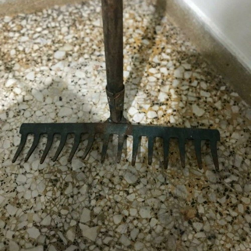 Gravalos garden rake