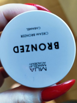 Mua bronzer αχρησιμοποίητο