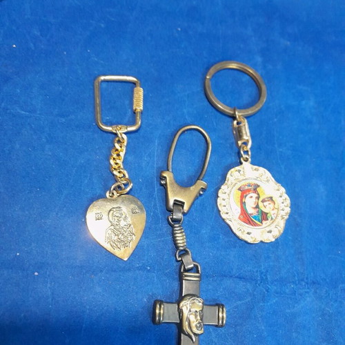 Christian keychains new, pack