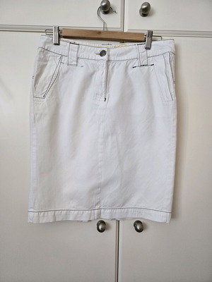 Guru skirt like new, summer, white, size M