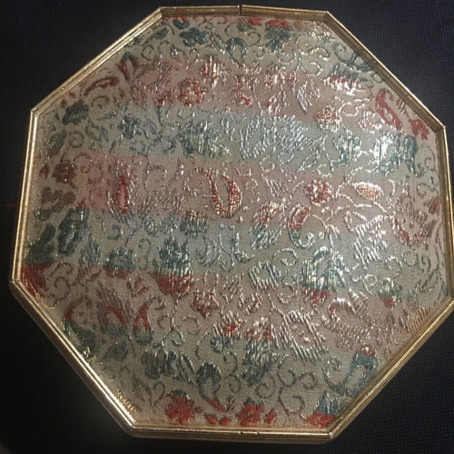 Jewelry box with music and mirror like new, vintage