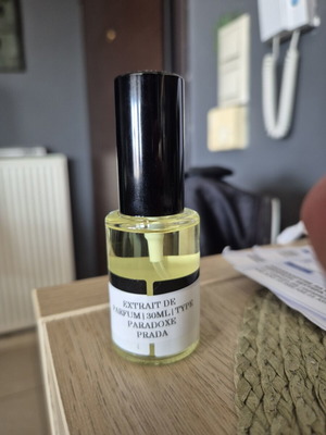 Prada Paradoxe type perfume 30ml new