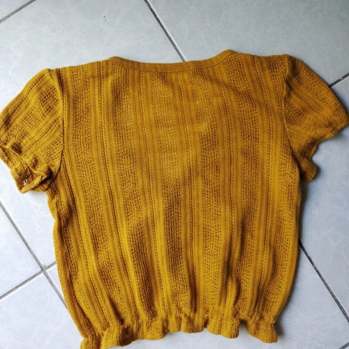 Yellow top Bershka XS/S like new