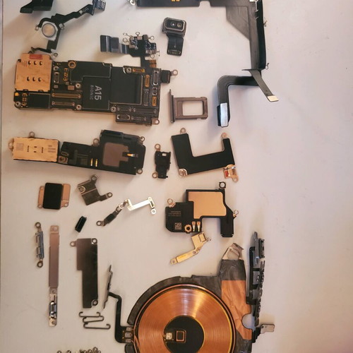 iPhone 13 Pro parts like new, functional components