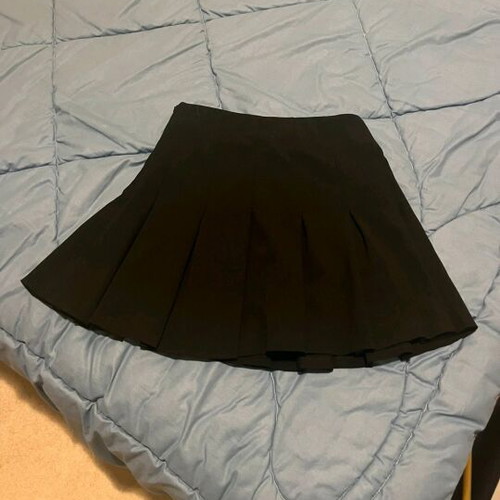 Bershka black A-line skirt with pleats and silver chain, like new