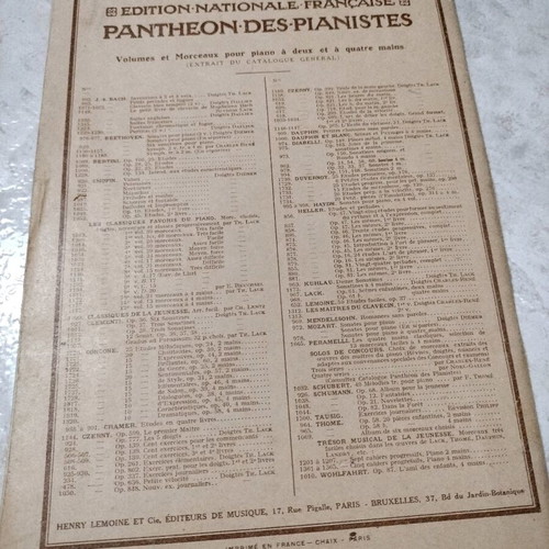 Des Solfèges music book