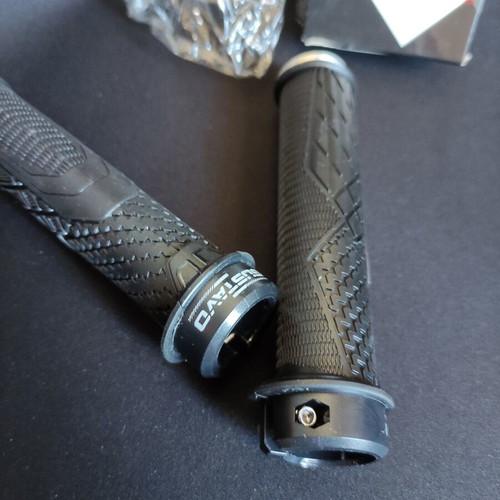 MTB Gustavo Bicycle Handlebar Grips new in packaging