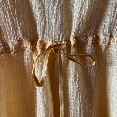 Yellow dress like new, empire waist, small-medium size