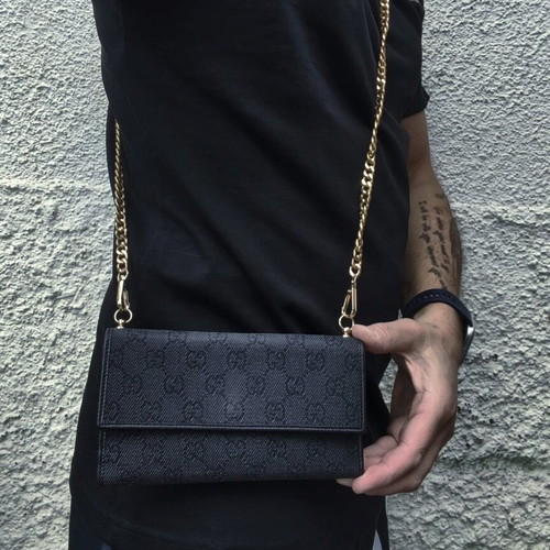 Gucci Guccissima Mini Pochette Wallet on Chain like new black leather