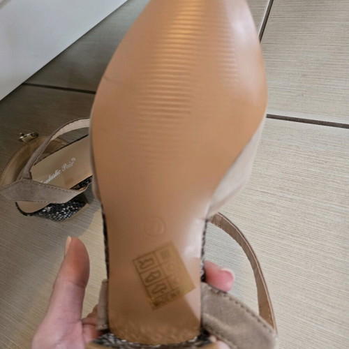 Beige ballerina shoes new, size 37, comfortable and stylish
