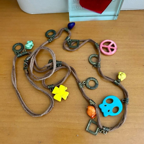 Necklace with leather cord and colorful decorations Bohemia new