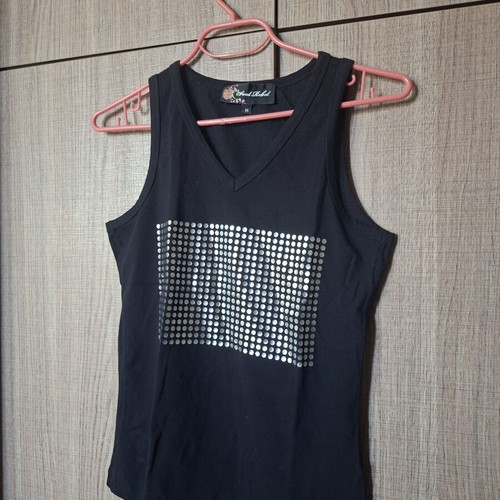 Black sleeveless top medium with silver print like new