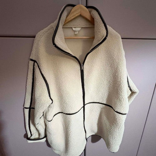 H&M Sheepskin Jacket Size L New, White and Beige
