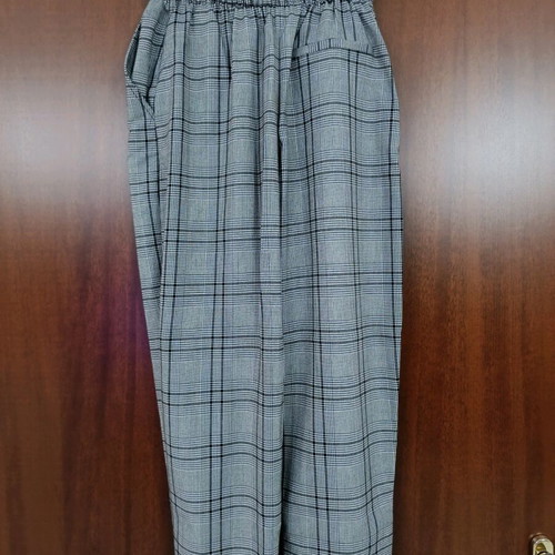 Bershka plaid pants size small like new