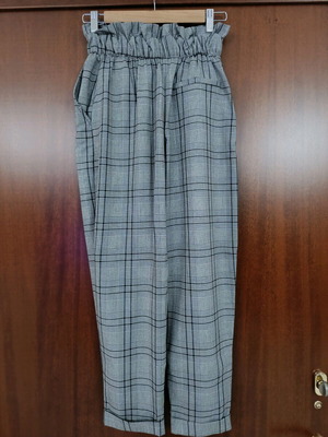 Bershka plaid pants size small like new