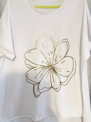 Women's White Oversized Blouse with Gold Flower and Pearls like new