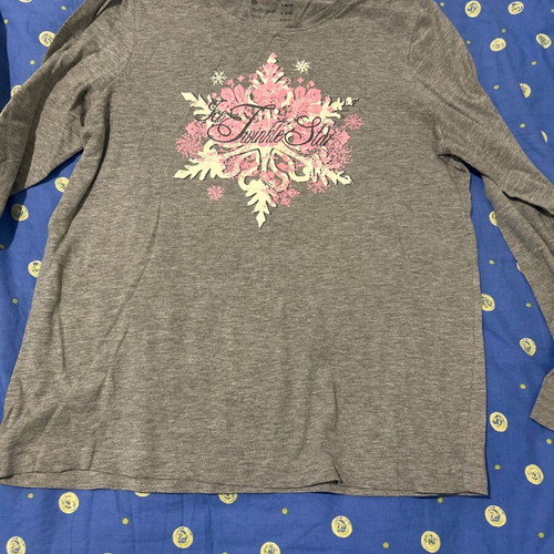 Pajama shirt like new, size Small/Medium, gray