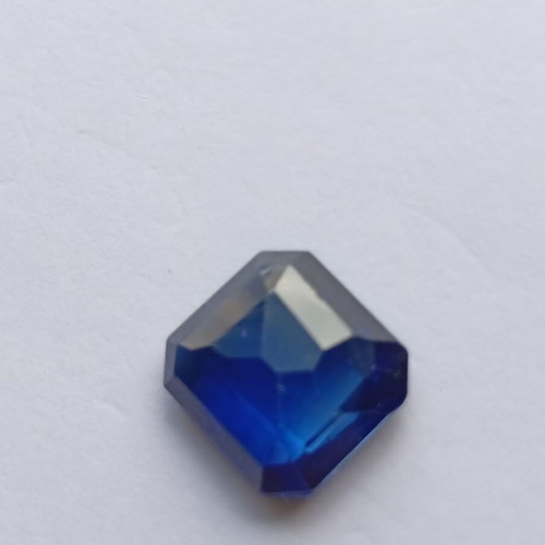 Sapphire faceted 5.75 ct used