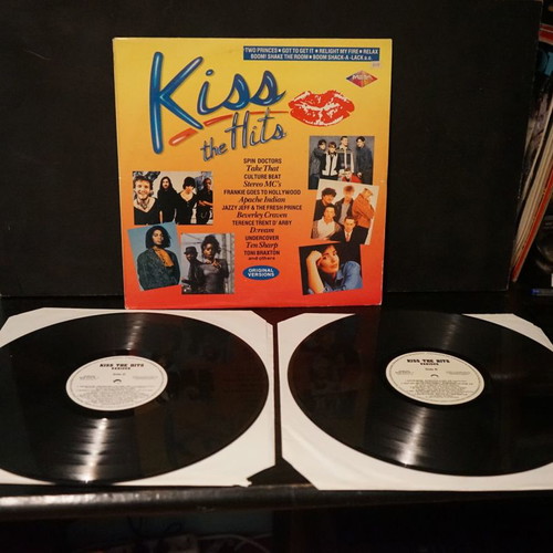 Kiss The Hits double record used, pop