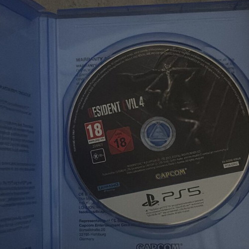 Resident Evil 4 Remake PS5 game like new