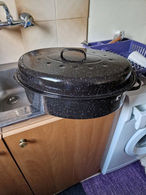 Enamel Roasting Pan new, 45cm x 35cm