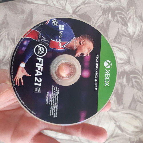 Xbox One games pack like new, includes FIFA 15 and FIFA 21