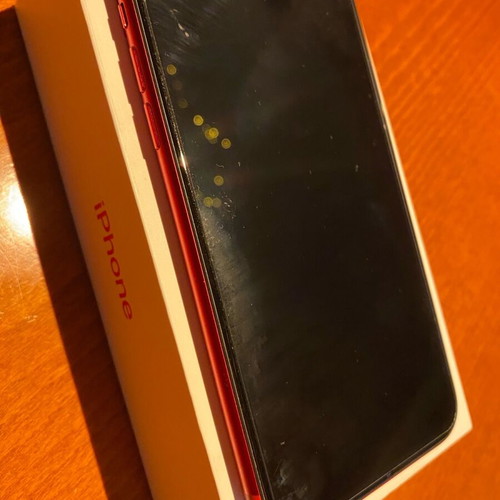iPhone XR 64 GB used, red, with faulty rear camera