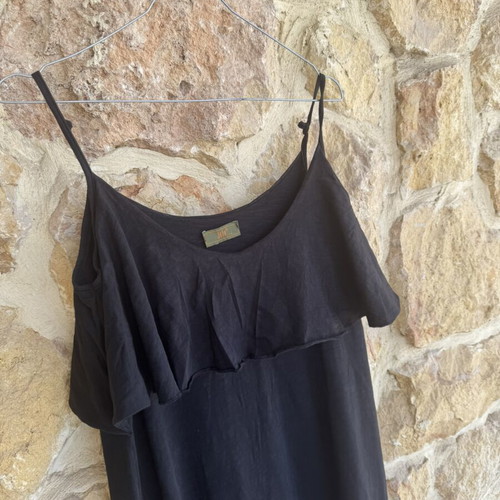 Maxi dress with ruffles, black, size XL, like new