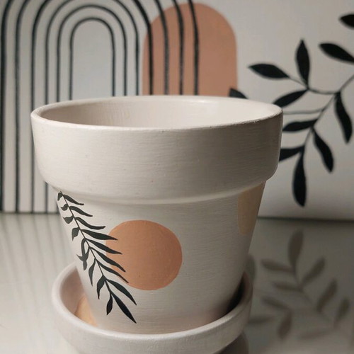 Hand-painted clay flowerpot new with saucer
