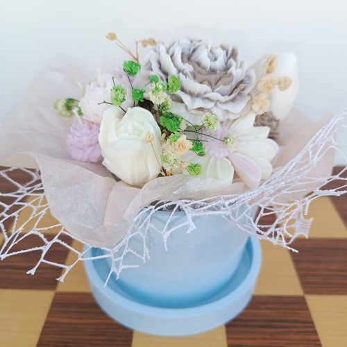 Handmade wax flower bouquet new, aromatic candles