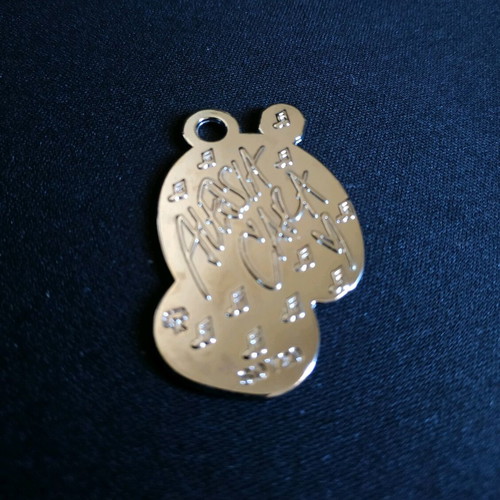 Alessia Cara pendant like new, silver
