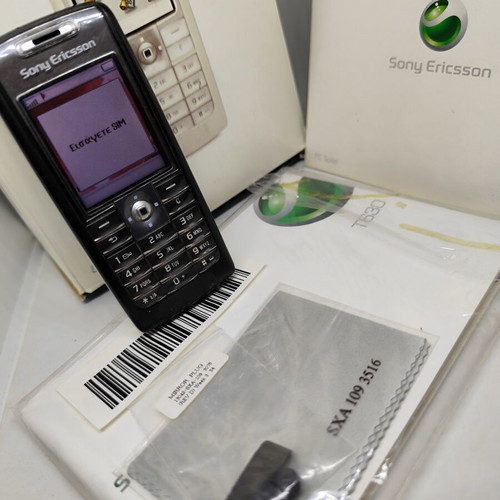 Sony Ericsson T630 Liquid Black collector's full box, like new