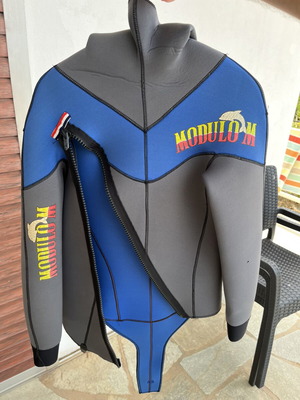 Diving suit 5mm jacket with hood used, size Medium