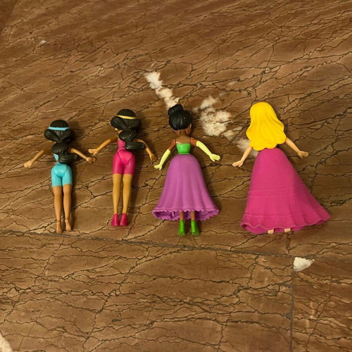 Disney princesses used, set of 2