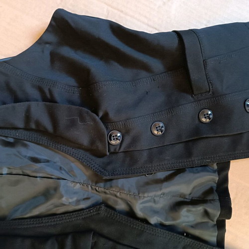 Women's trf vest black like new, size L