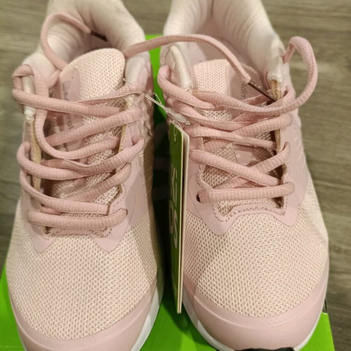 Admiral kids athletic shoes new, size 34