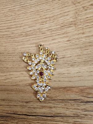 Gold-tone chandelier pendant like new