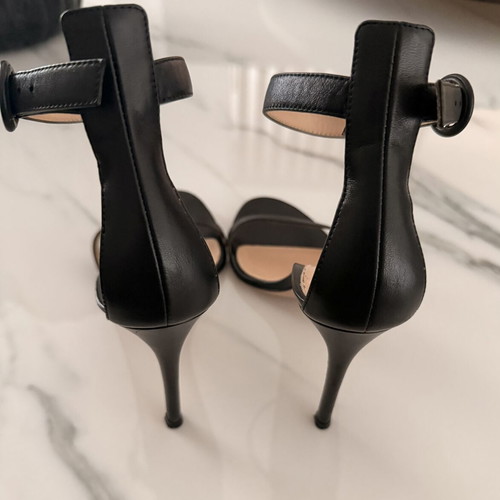 Gianvito Rossi Portofino 105mm sandals used, black, size 38.5