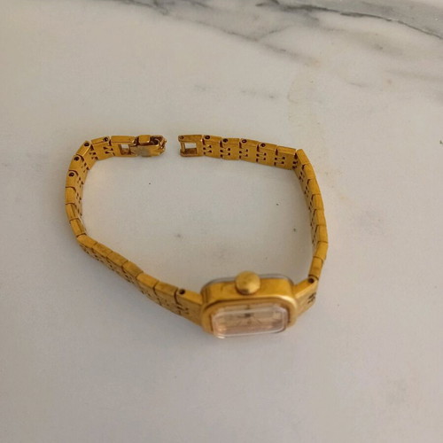 Timex vintage watch like new, women's, gold color