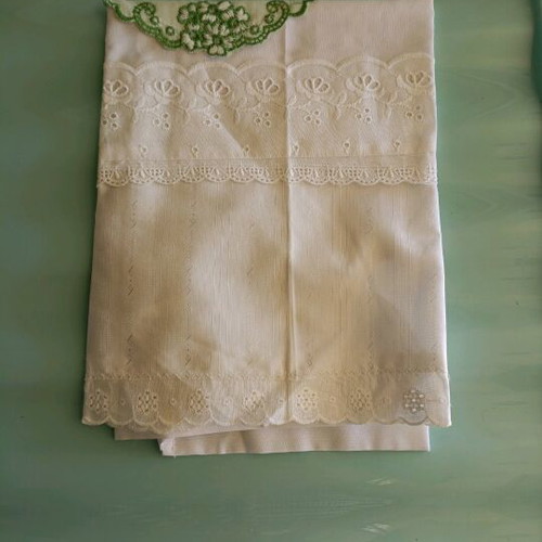Kitchen apron with green vintage pocket, new, white with lace