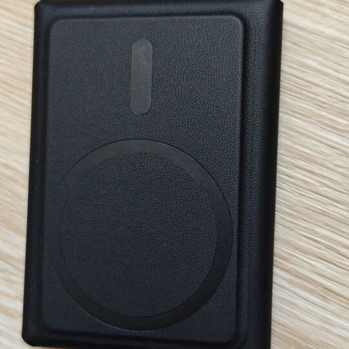 MOFT MagSafe Wallet for 8 Cards with RFID Blocking and Magnetic Stand
