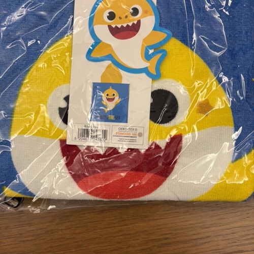 Baby Shark Kids Poncho Towel new, cotton