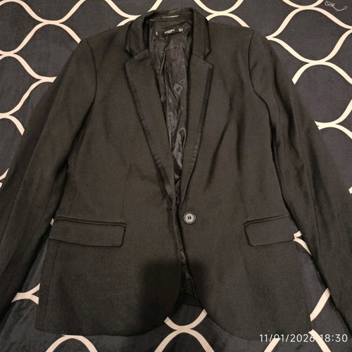 Mango women's jacket black like new, size XL