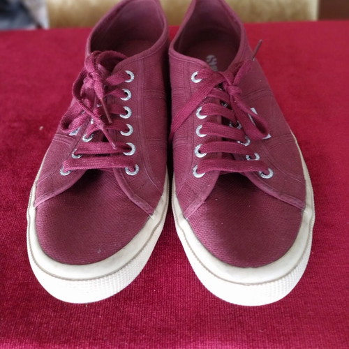 Superga men's sneakers size 44 like new, burgundy