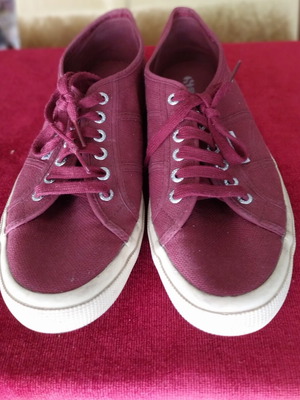 Superga men's sneakers size 44 like new, burgundy