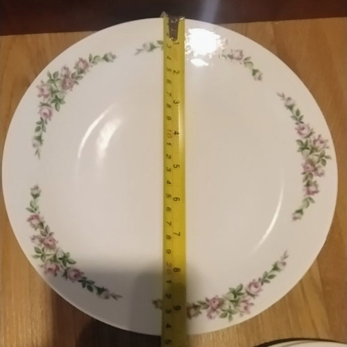 Dinner plates set used, pack of 12, assorted sizes