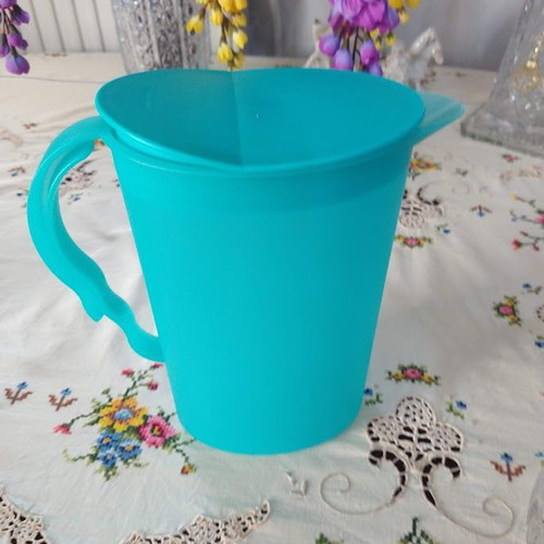 Κανάτα νερού Tupperware 2,2 λίτρα καινούργια