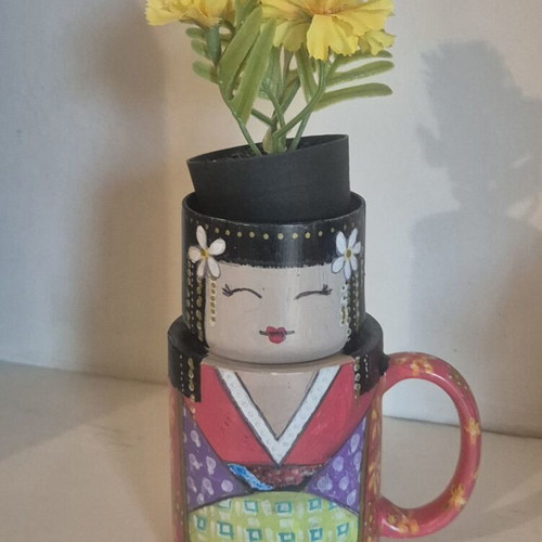 Handmade decorative vases like new, pack or single pieces
