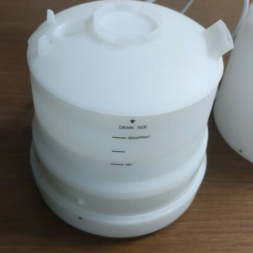 Aroma diffuser used with light and 2 aroma oils Bergamot and Grapefruit